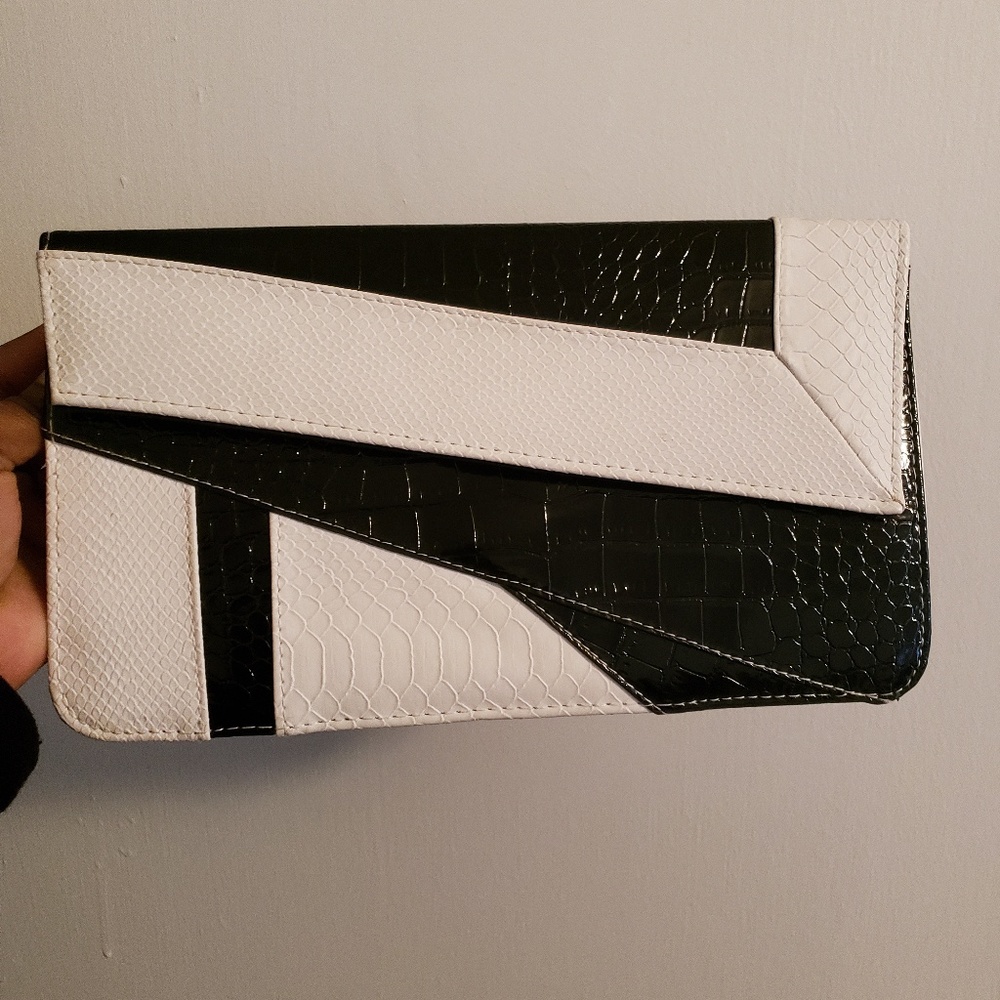Clutch purse